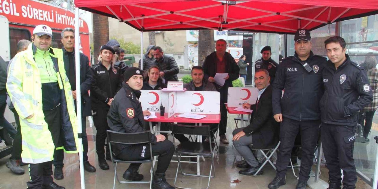 Söke Polisinden Kızılay’a kan bağışı desteği