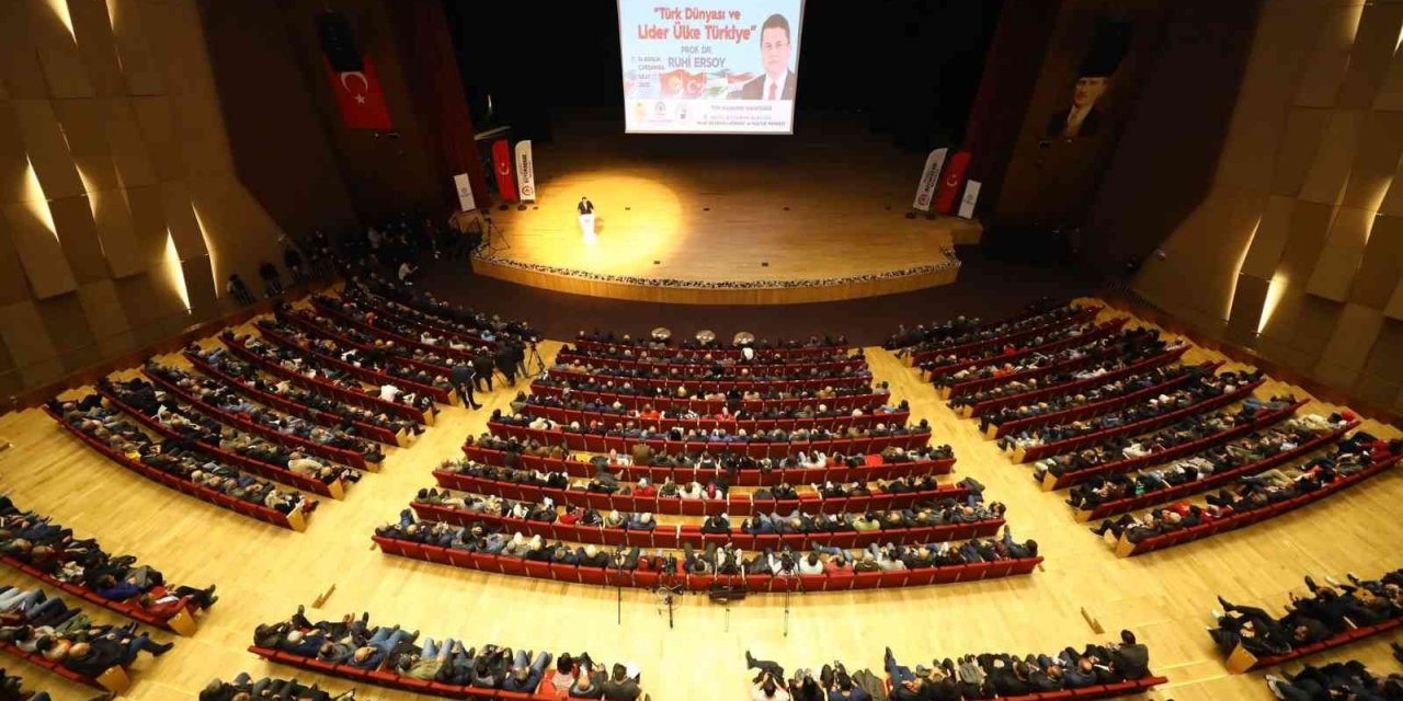 Prof. Dr. Ersoy, lider ülke Türkiye’nin önemini anlattı