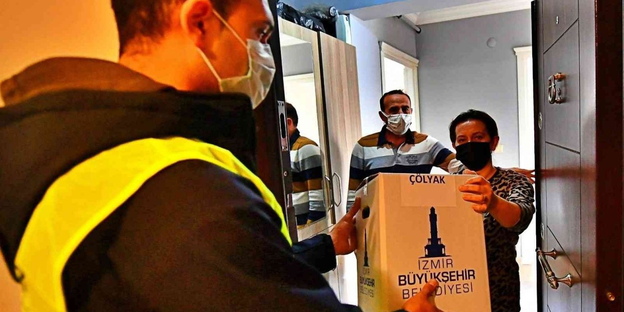 İzmir’de çölyak ve fenilketönüri hastalarına 4 bin 500 gıda paketi