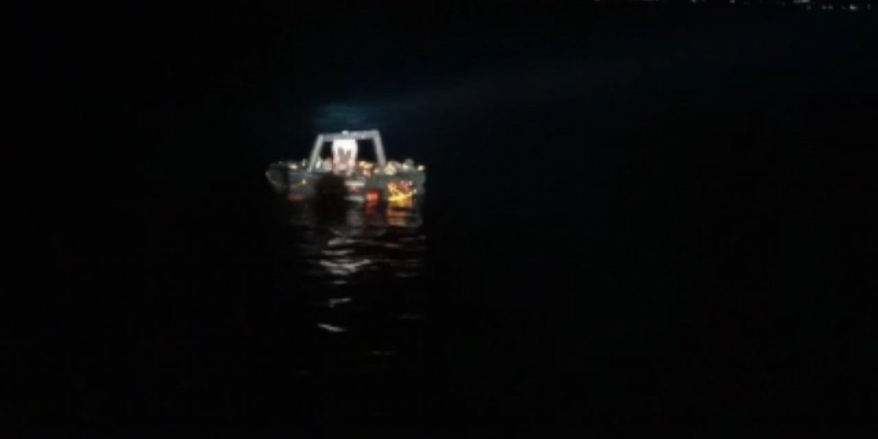 Kuşadası açıklarında 9 düzensiz göçmen kurtarıldı