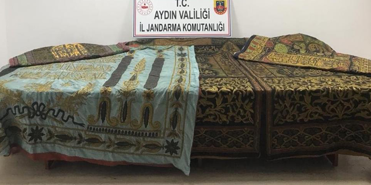 Altın işlemeli Kabe  örtüsü ele geçirildi