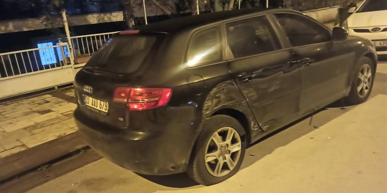 Kontrolden çıkan araç park halindeki 4 araca çarptıktan sonra kaçtı