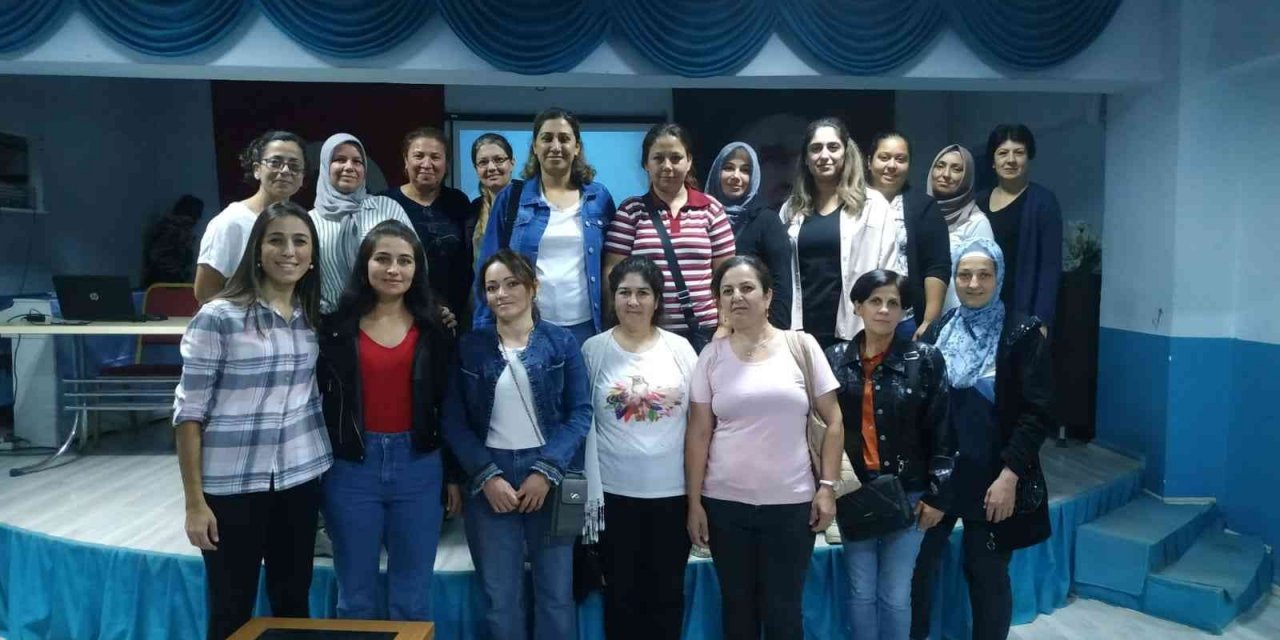 Aydın’da Aile Okulu Eğitimleri 17 ilçede devam ediyor