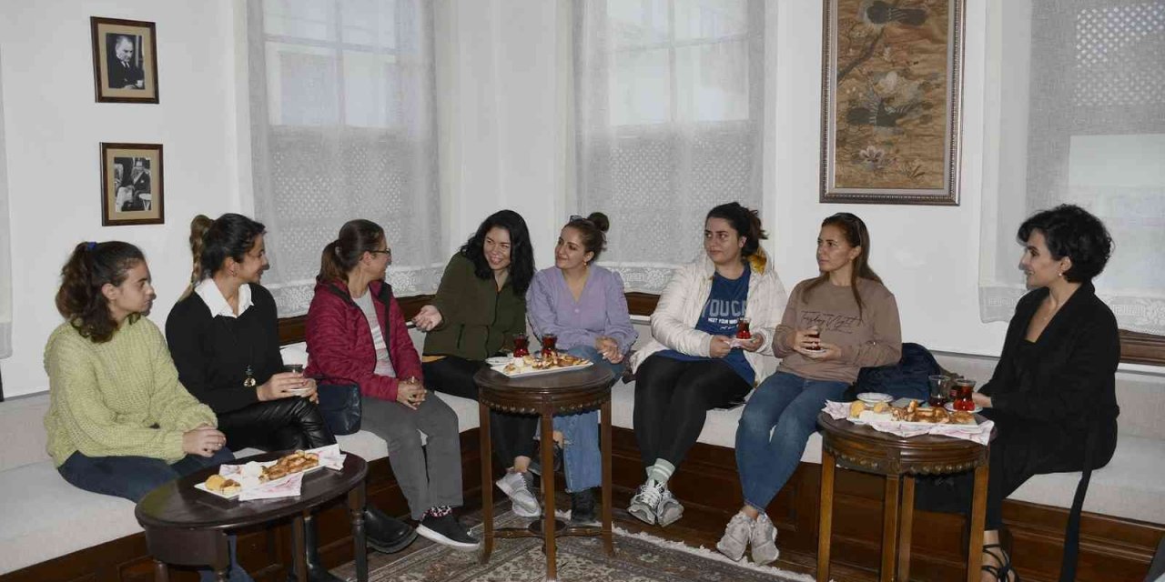 Çalıkuşu Kültür Evi özel misafirlerini ağırladı