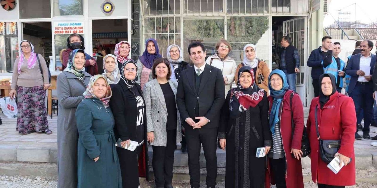 Denizli AK Parti tam kadro sahaya indi