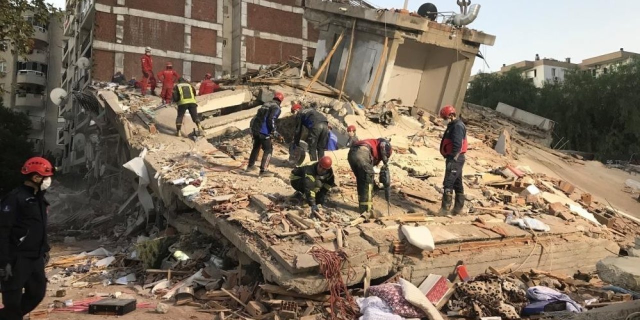 Depremde 15 kişiye mezar olan apartmanın deprem raporu istinafta ‘tavsiye niteliğinde’ sayıldı