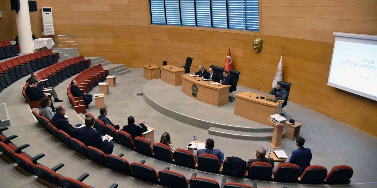 Vali Karadeniz, Akhisar’da temaslarda bulundu