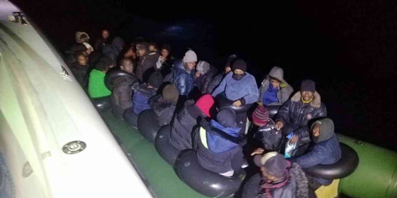 Yunanlıların ölüme terk ettiği 58 göçmen kurtarıldı