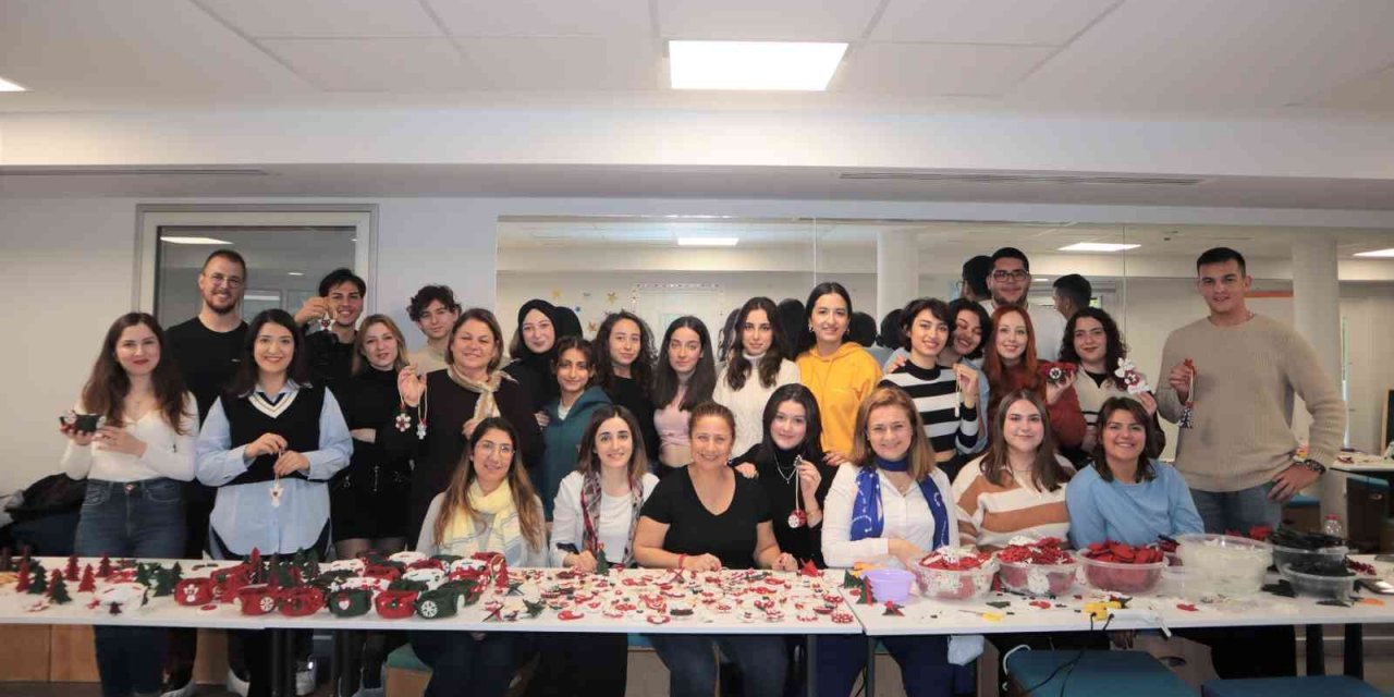 Eğitime destek için keçe atölyesinde buluştular