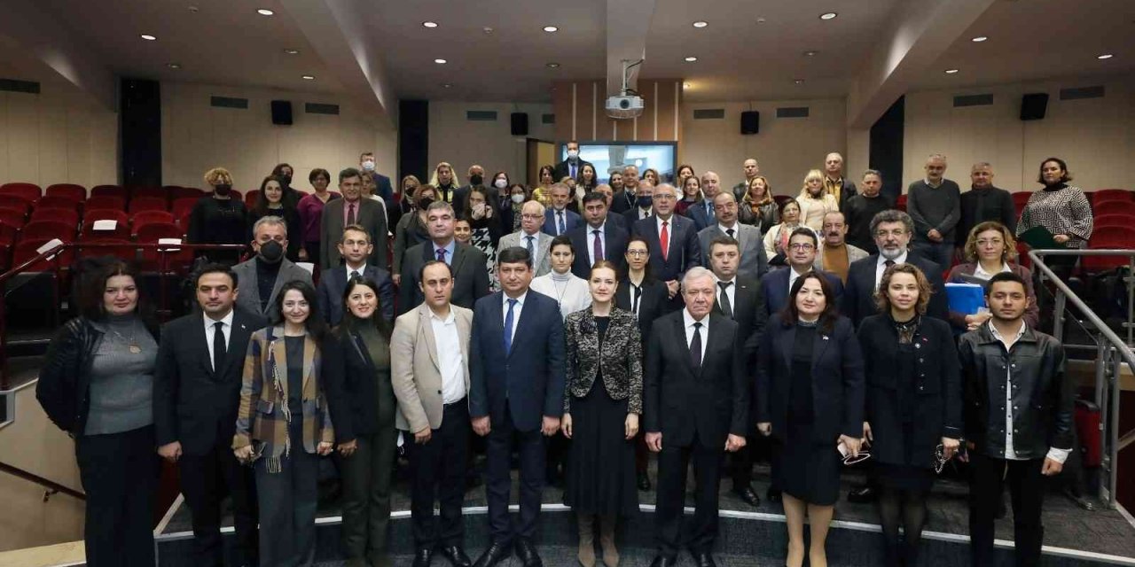 DEÜ’de "kardeş" buluşması