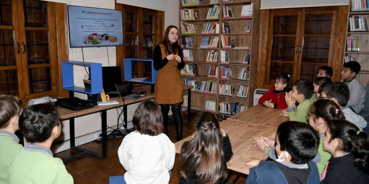 SEYAKMER’de çocuklar hem öğreniyor hem eğleniyor