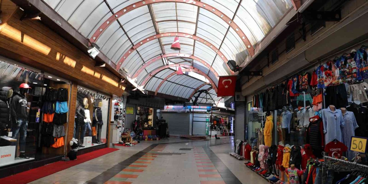 Marmaris Kapalı Çarşı’daki değişime birlikte karar verilecek