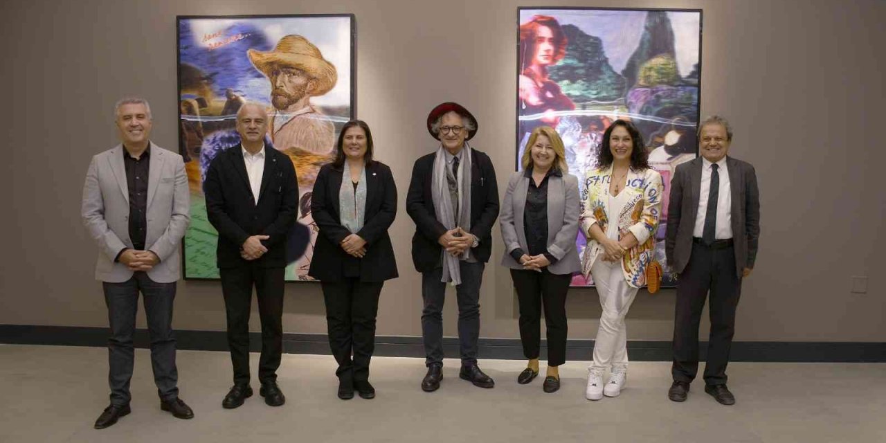 Ressam Bedri Baykam’ın ‘Metamorfoz / Dönüşüm’ sergisi, Ada Modern Sanat Galerisi’nde