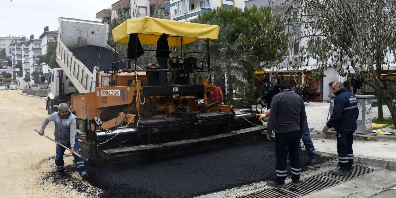 Kuşadası’nın güzel yarınları için alt ve üst yapıyı yenileme çalışmaları sürüyor