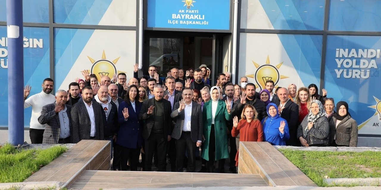 AK Partili Sürekli’den Konak ve Bayraklı çıkarması