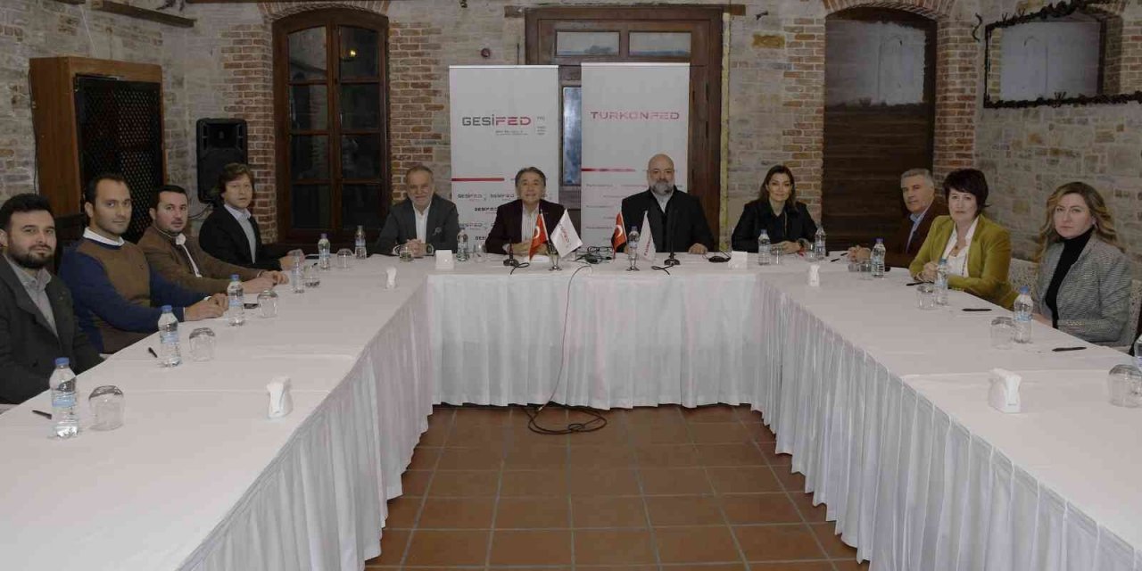 Kuşadası kruvaziyer turizminde çıtayı yükseltti