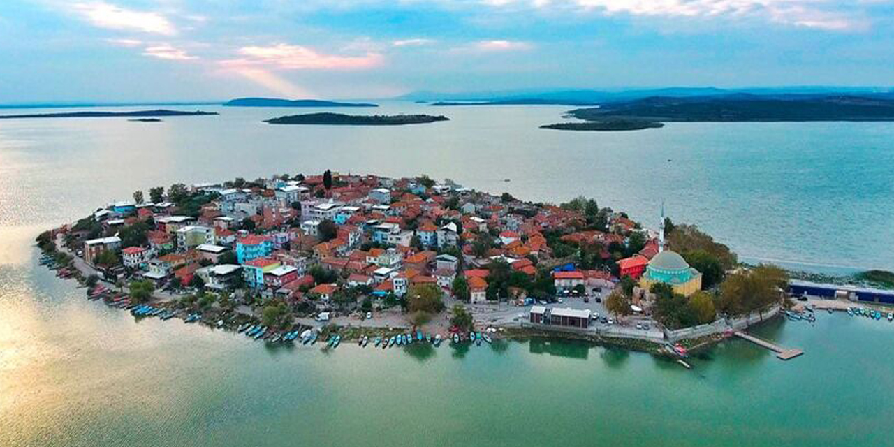 Avşa Adasında Ekonomik Oteller