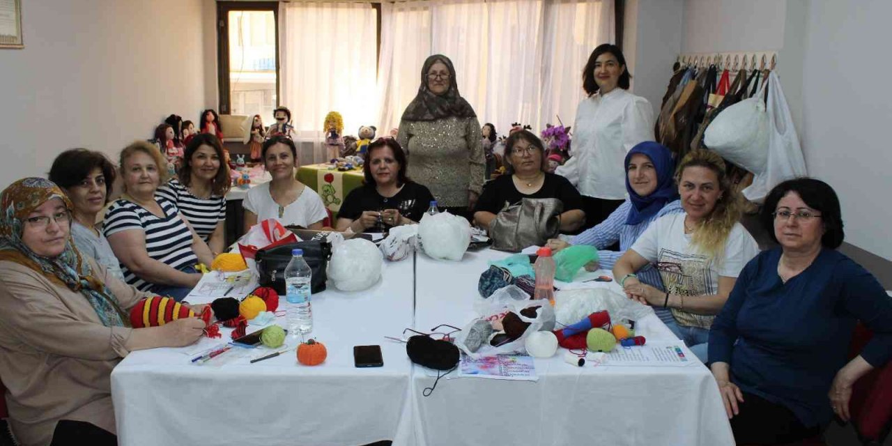 Kursiyerlerden el sanatları sergisine davet