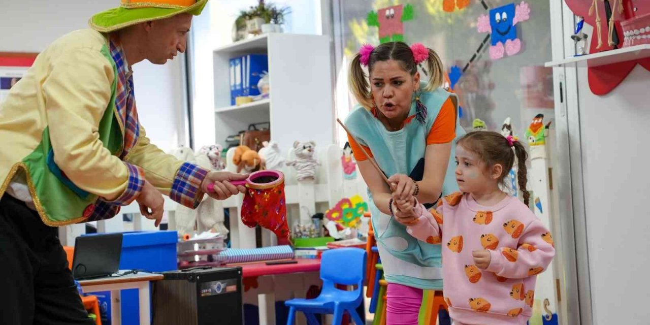 Bucalı miniklerin yeni yıl coşkusu