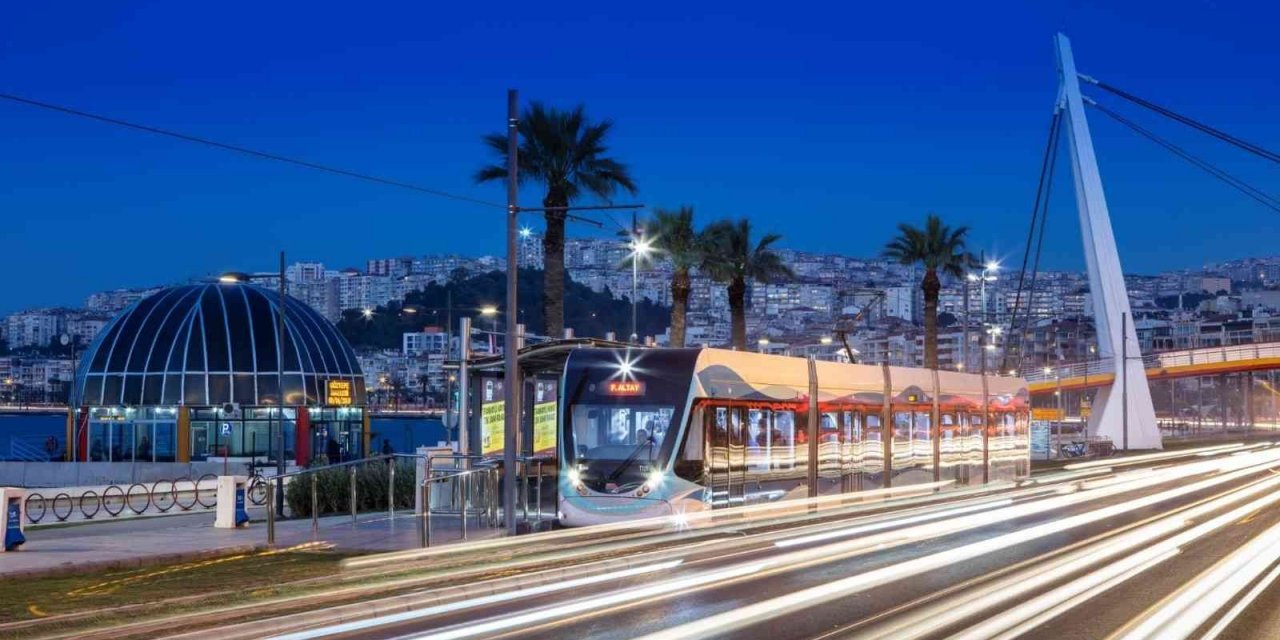 İzmir Büyükşehir Belediyesi yılbaşı gecesine hazır