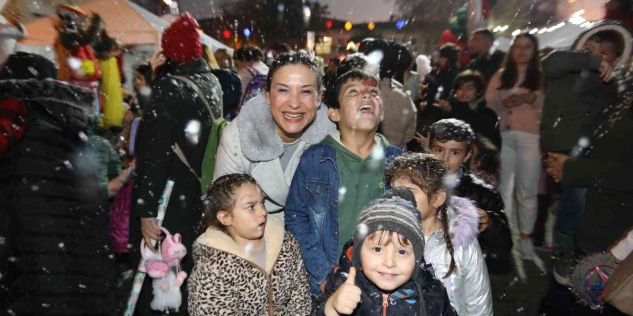 Selçuk’ta Yeni Yıl Panayırı açıldı