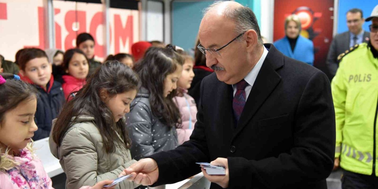 Trafik güvenliği minik dedektiflere emanet