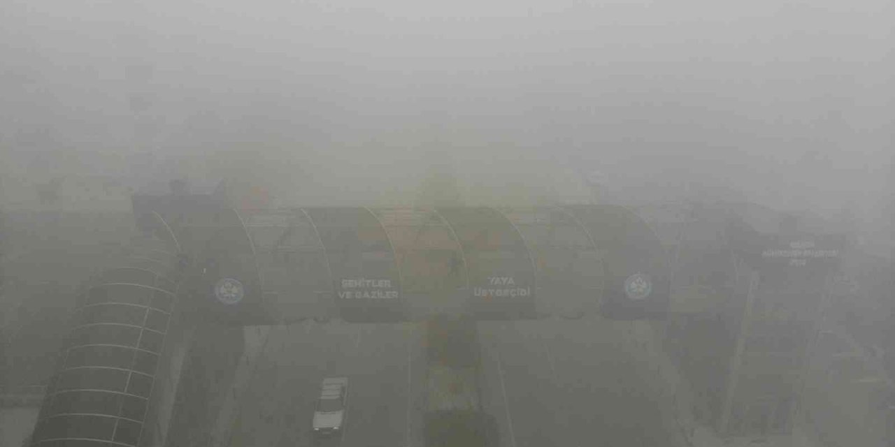 Sisin içinde kaybolan Manisa havadan görüntülendi