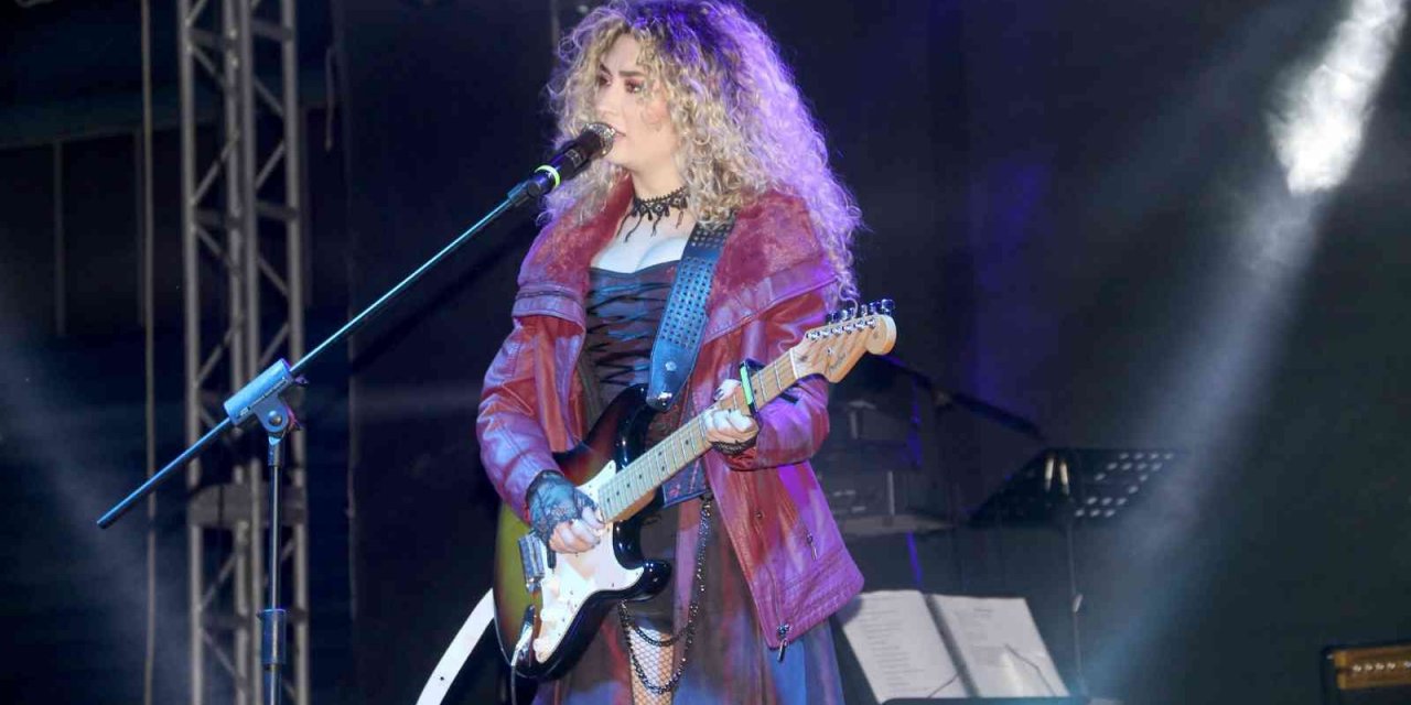 Fethiye’de yeni yıl coşkusunu yaşadı