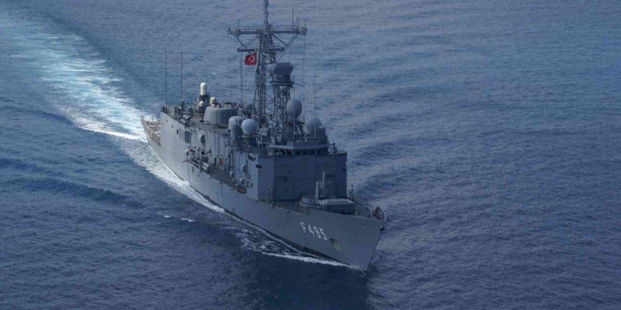 Mavi Vatan’ın Çelik Kalesi TCG Gediz’de yeni yıl manzaraları