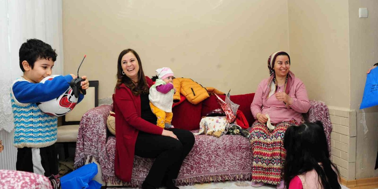 Balçova’da Çalkaya Ailesi’nin yılbaşı klasiği