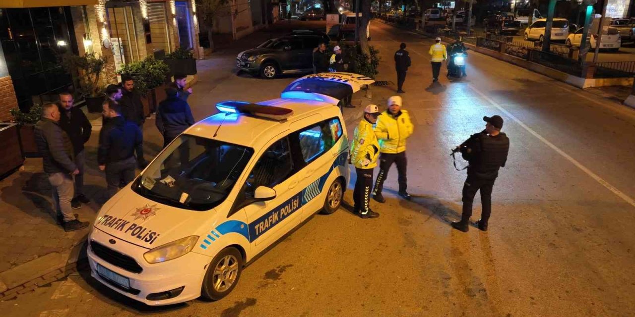 Nazilli emniyeti yeni yıl gecesi kuş uçurtmadı