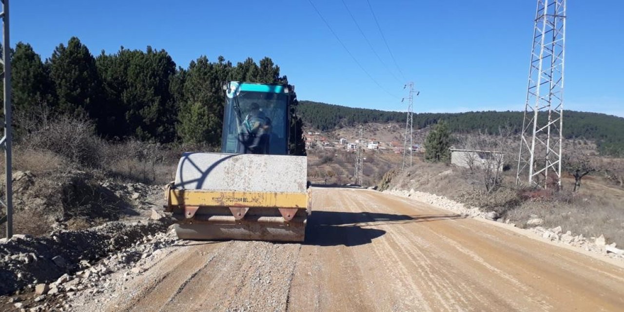 Demirci’de asfalt sezonu için hazırlıklar sürüyor