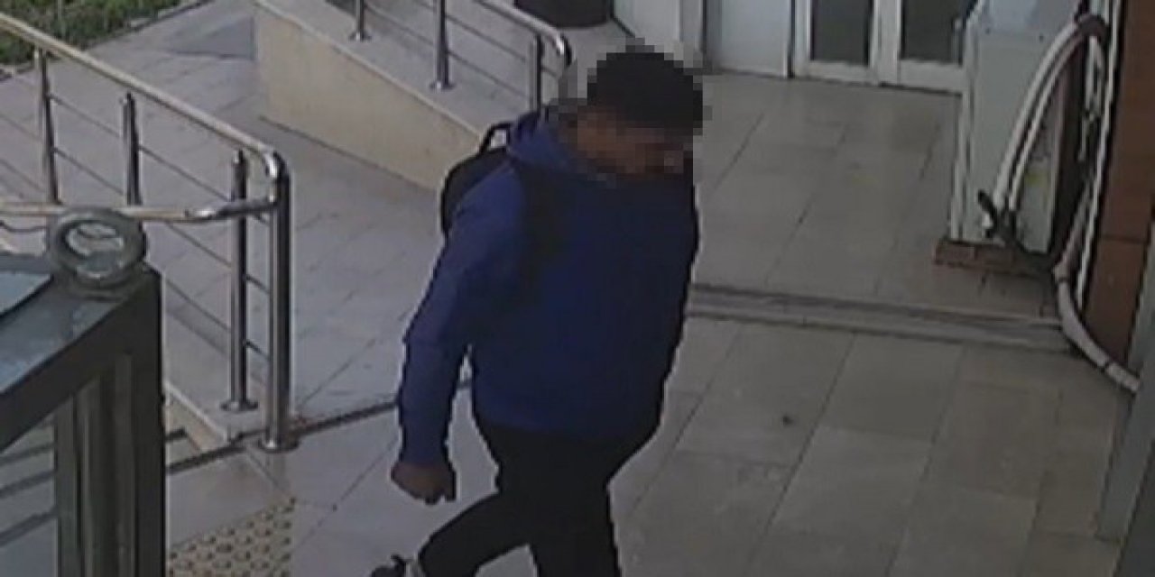 Çiğli Belediyesine girmek isteyen şüphelinin üzerinden satır ve bıçak çıktı