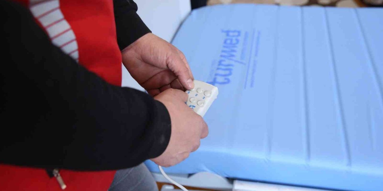 İhtiyaç sahiplerine hasta yatağı desteği