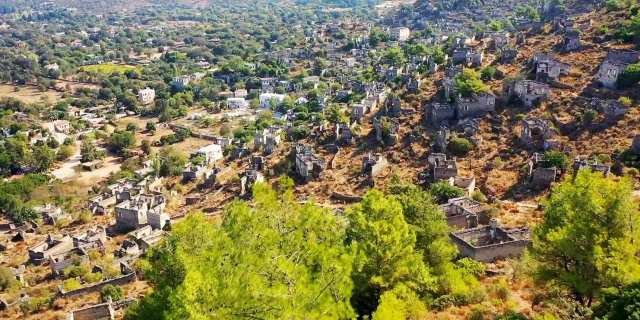 Fethiye’de Belediye personelinin de bulunduğu şüphelilere rüşvet operasyonu:12 göz altı