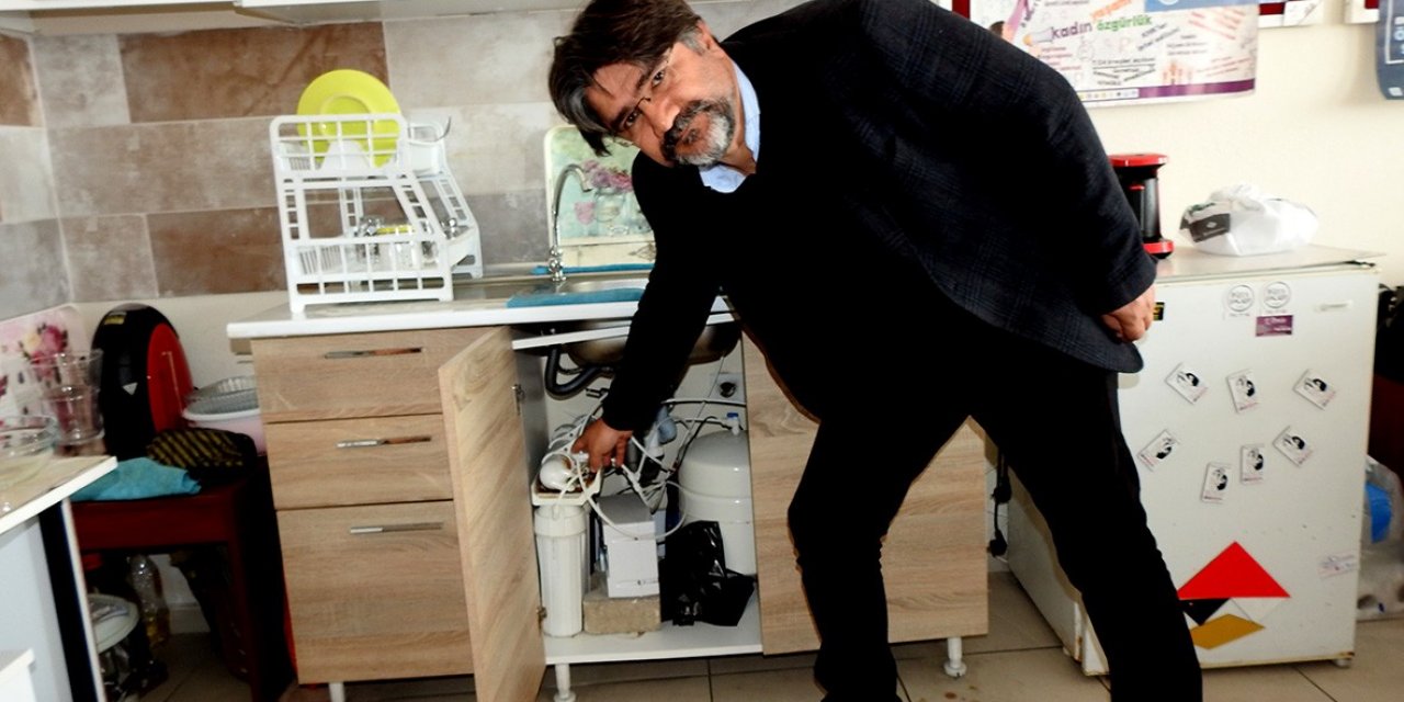 Öğrenciler topraksız tarım yapmaya başladı