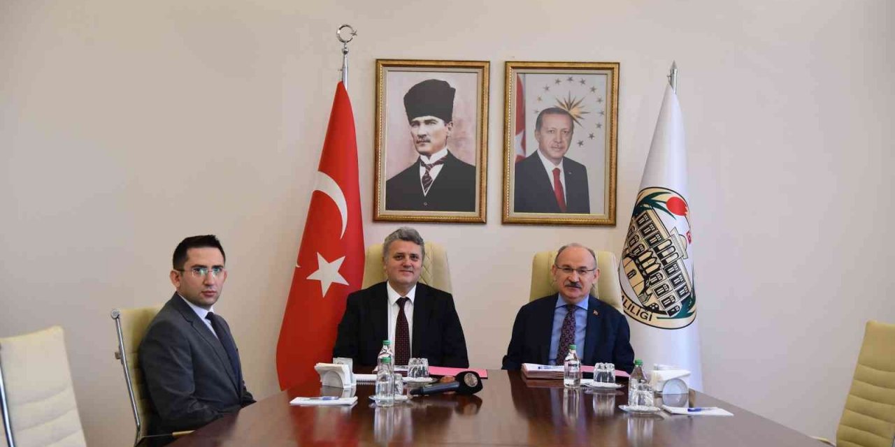 Cezalarını kamu yararına çalışarak çekecekler