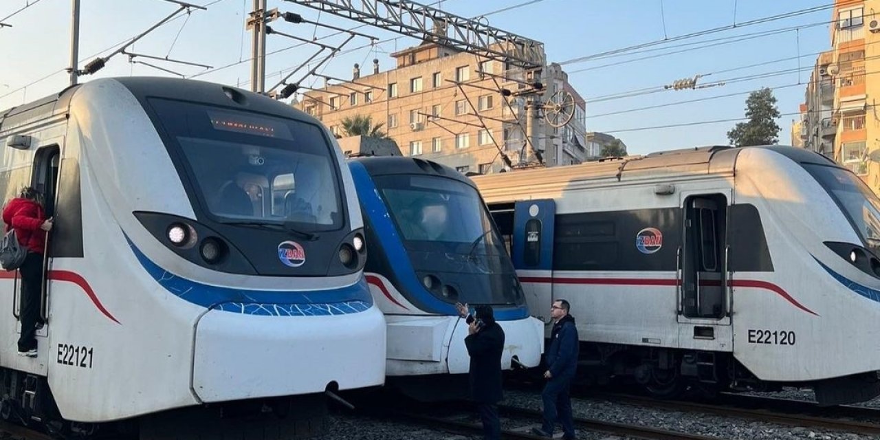 İZBAN arızalandı: Yolcular ’kalasla’ tren değiştirdi