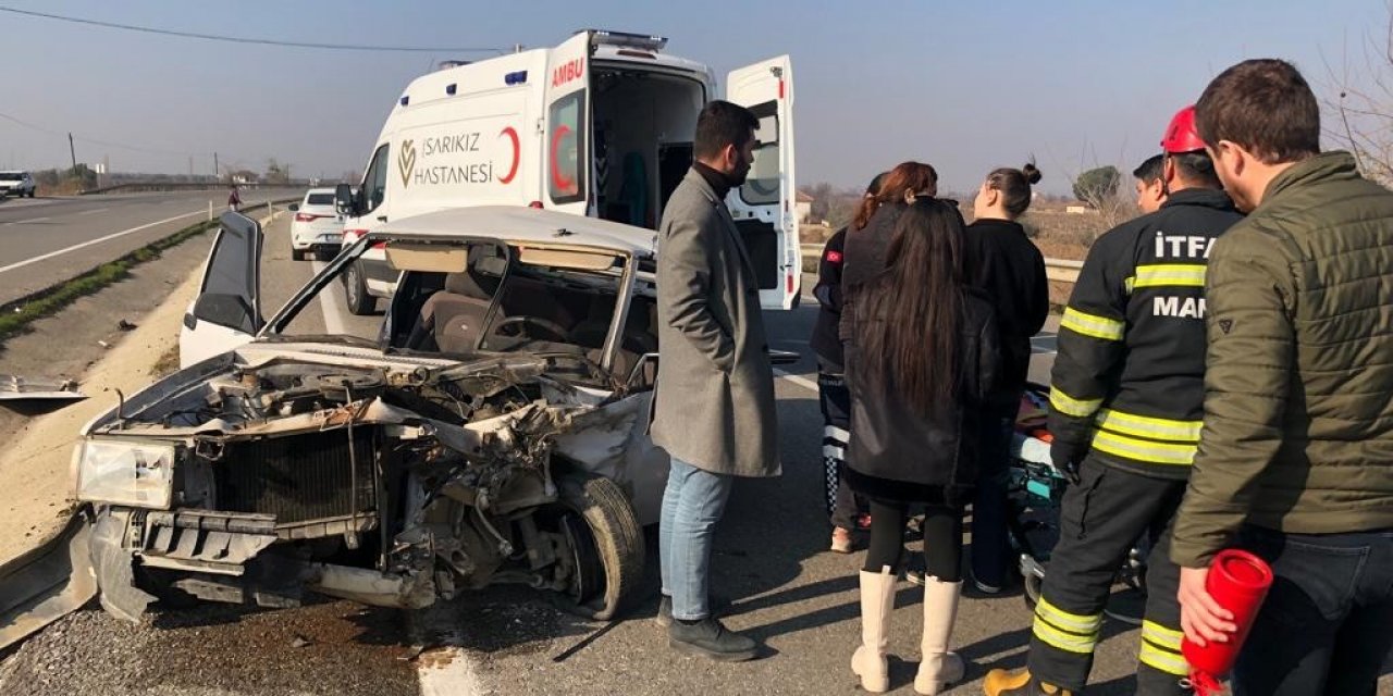 Tekeri kopan otomobil karşı şeride geçti: 1 yaralı