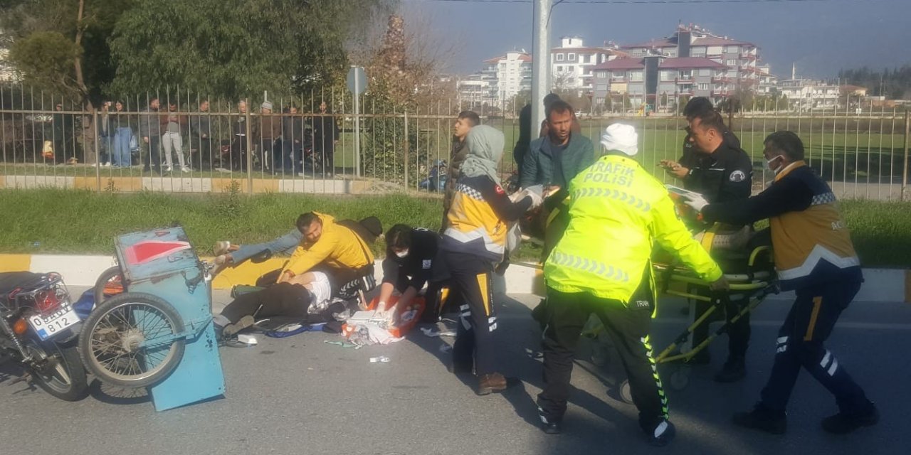 Motosikletler çarpıştı: 2’si ağır 4 yaralı