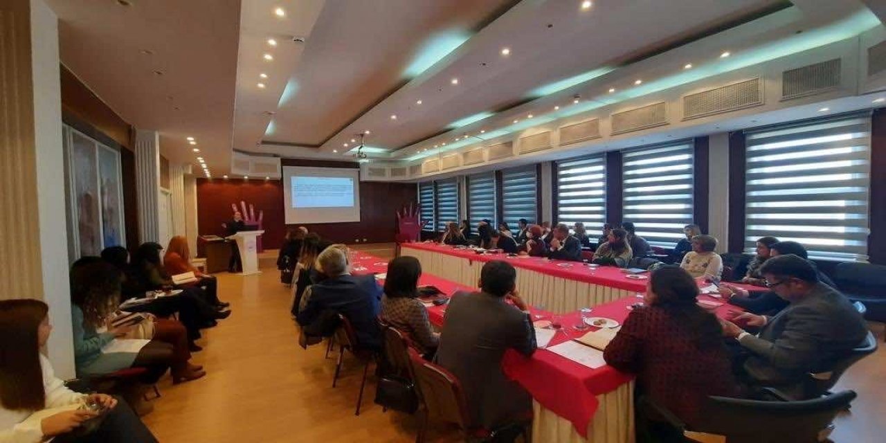 Aydın’da jandarmadan kamu personeline elektronik kelepçe eğitimi