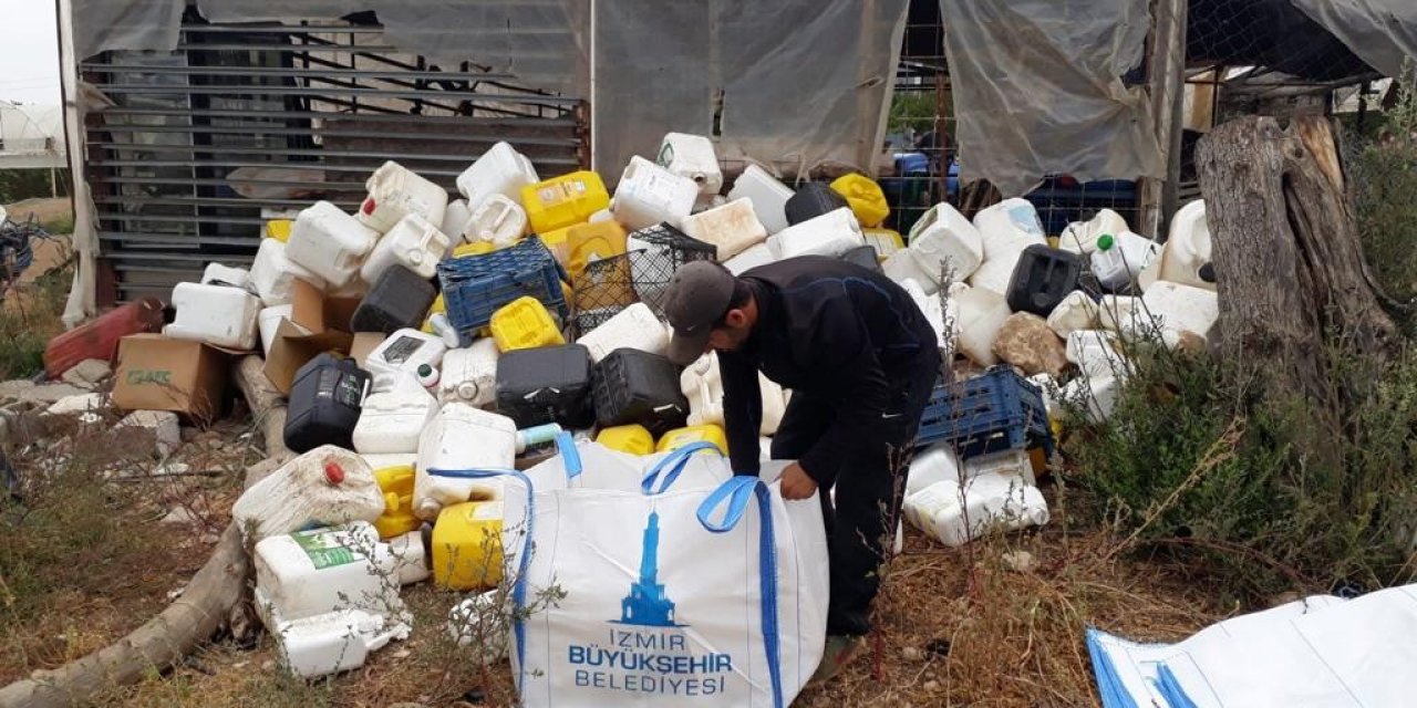 Zirai ambalaj atıklarını toplayan üreticiye gübre desteği