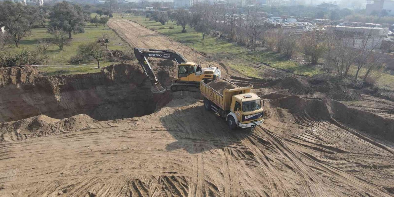 Nazilli’de sokaklar şantiyeye döndü