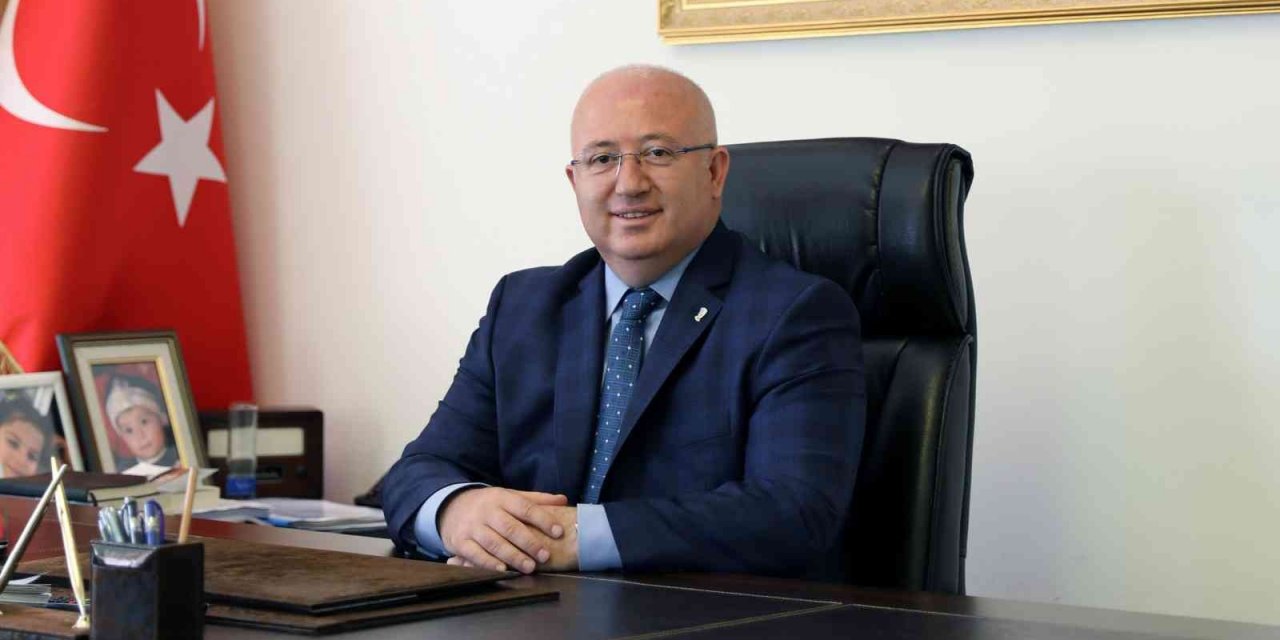 Başkan Gümüş Çalışan Gazeteciler Günü’nü kutladı