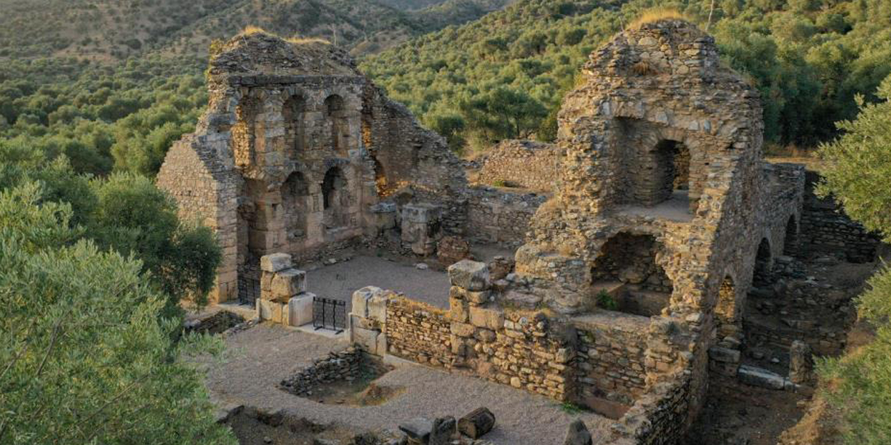 Nysa’nın eğitim kenti sembolü 18 asırlık kütüphane dikkat çekiyor