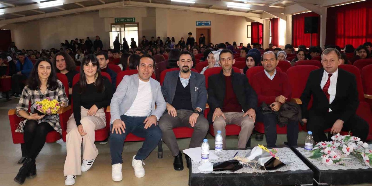 Karacasulu öğrenciler için dersler dijitale taşındı