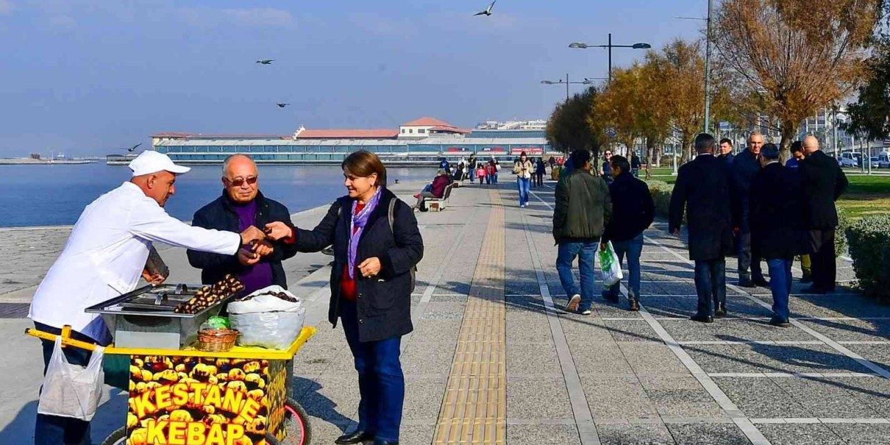 İzmir’de sokak satıcıları artık zabıtadan kaçmayacak