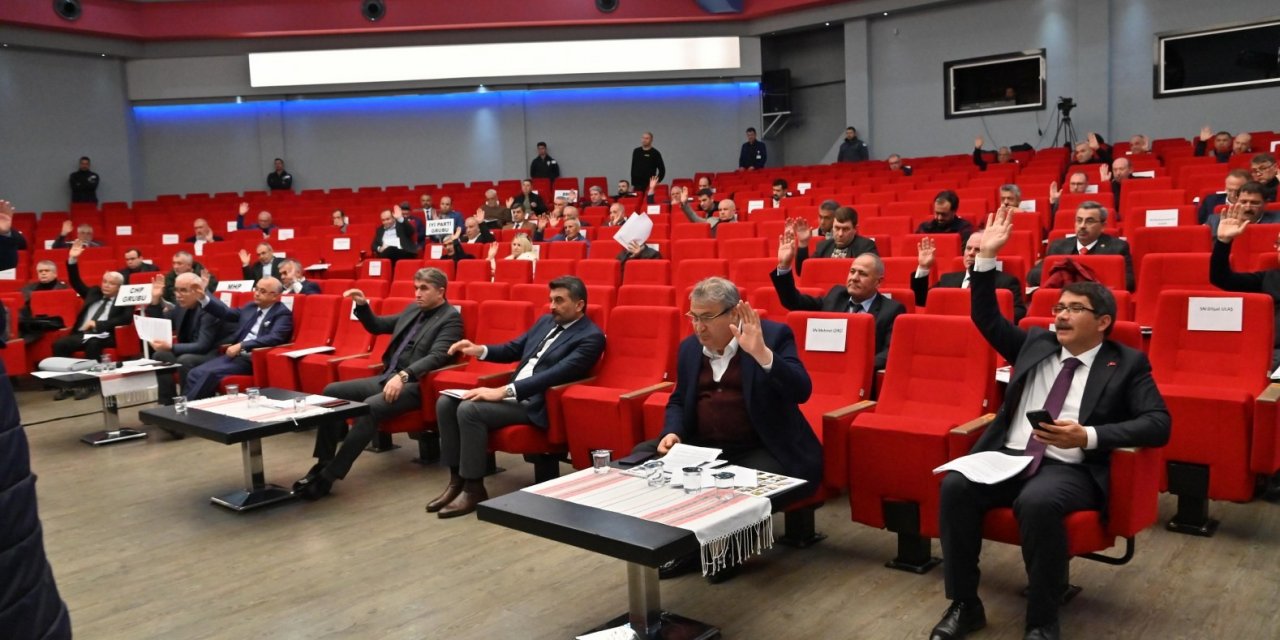 Yeni yılın ilk meclisi toplandı