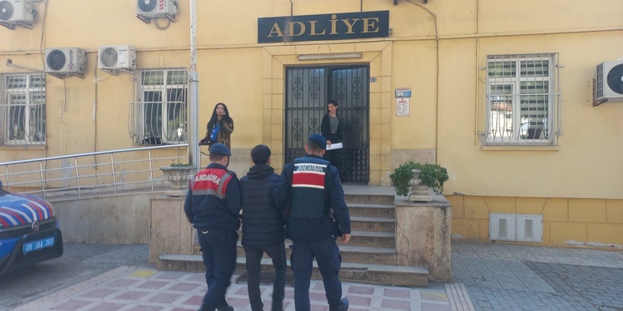 Jandarma aranan şahısları yakaladı