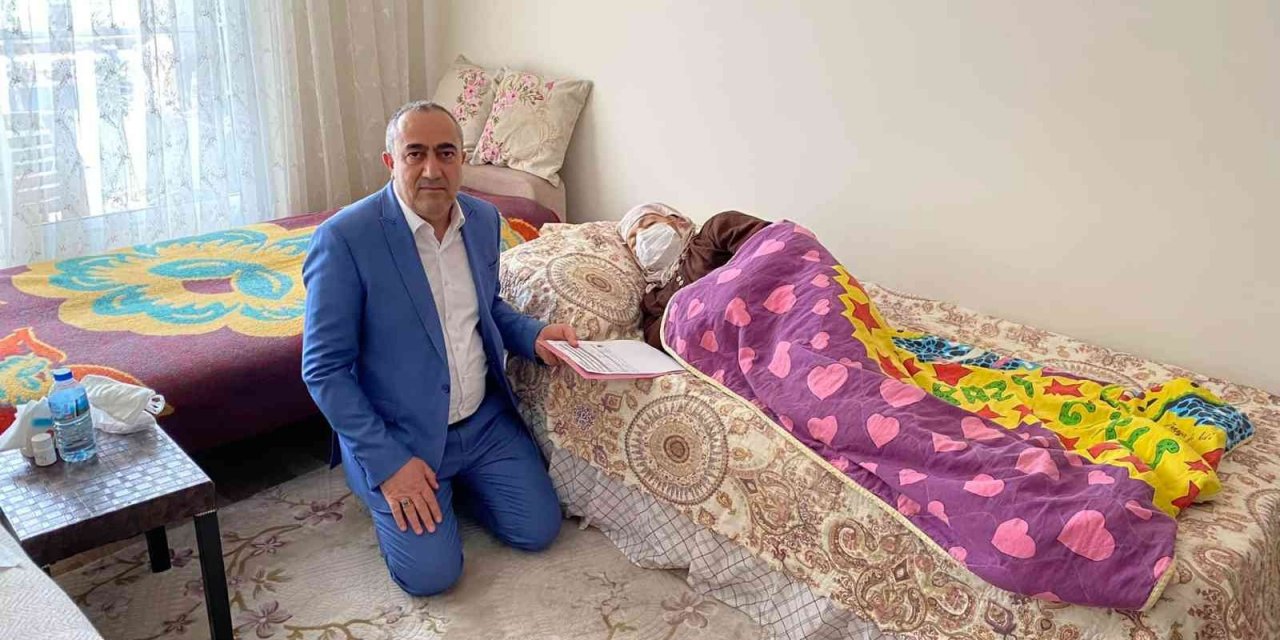 Sarıgöl’ün örnek müdürü takdir topluyor